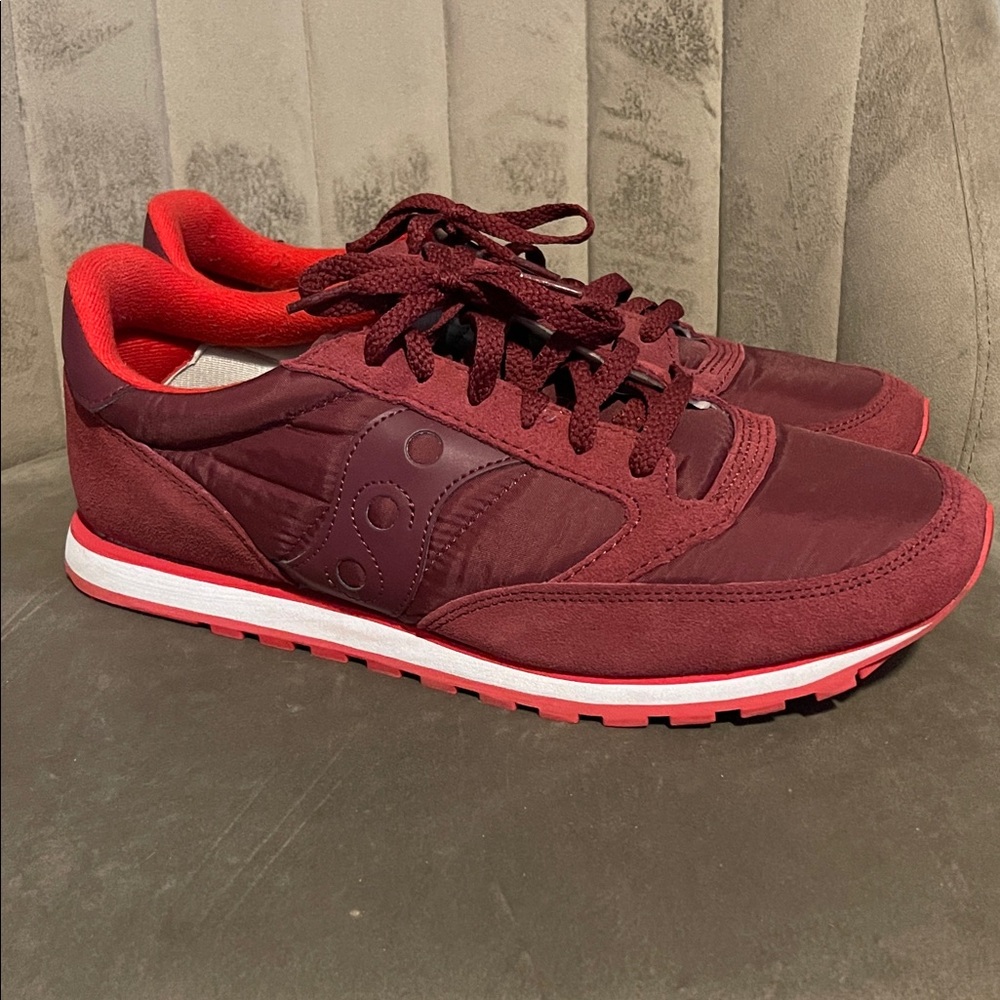 Saucony Men's Burgundy Sneakers 11.5 *Like New